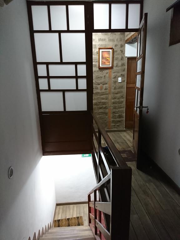 Apartamentos Colonial Home キト エクステリア 写真