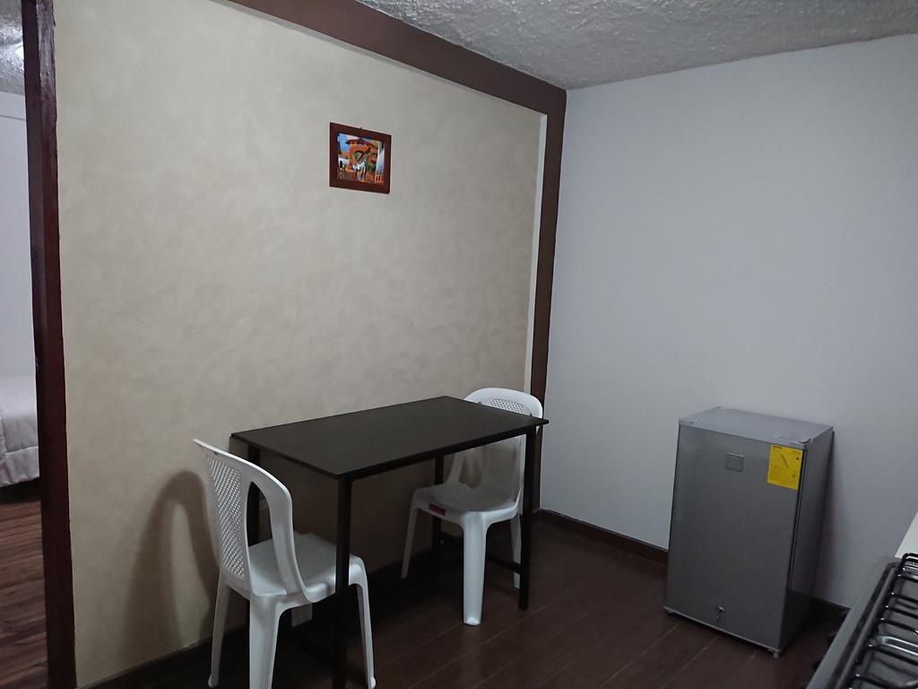 Apartamentos Colonial Home キト エクステリア 写真