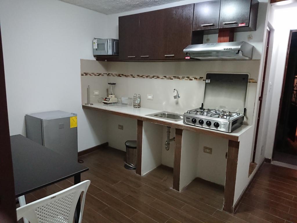 Apartamentos Colonial Home キト エクステリア 写真