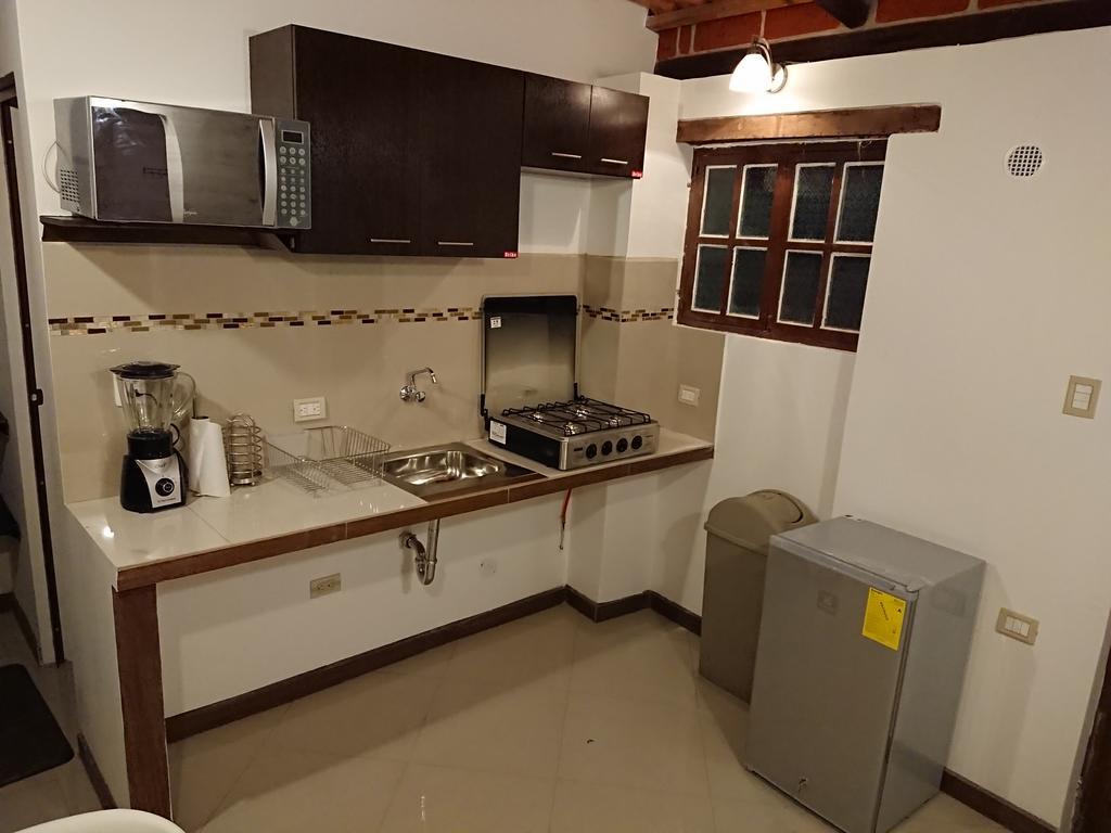 Apartamentos Colonial Home キト エクステリア 写真