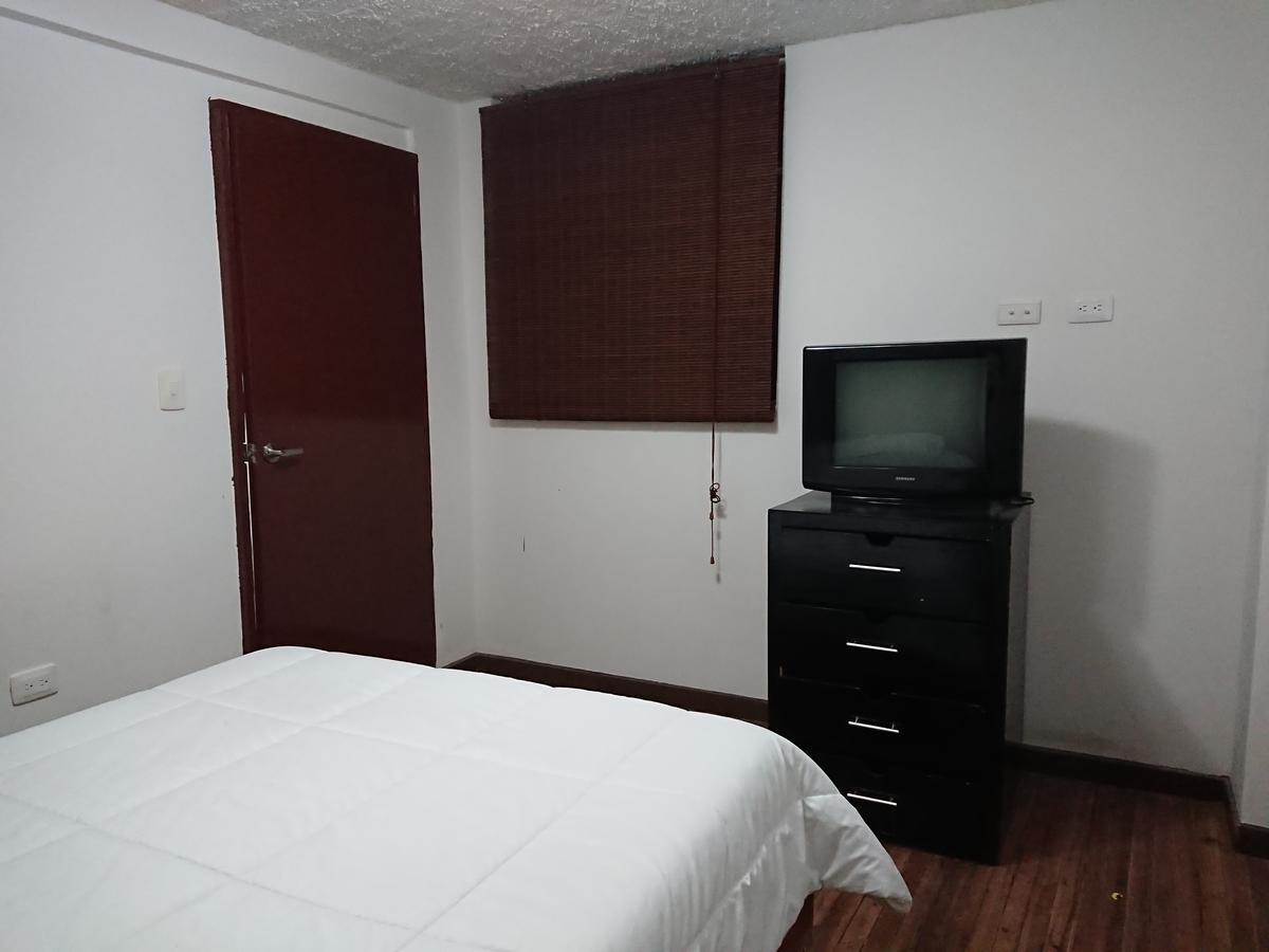 Apartamentos Colonial Home キト エクステリア 写真
