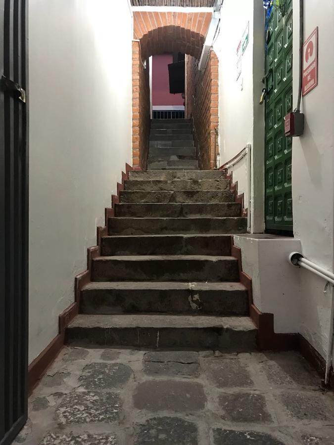 Apartamentos Colonial Home キト エクステリア 写真